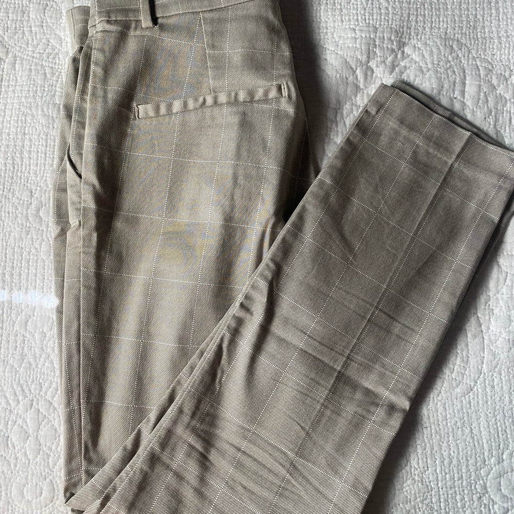 H&M Women’s Light Brown Checkered Chinos